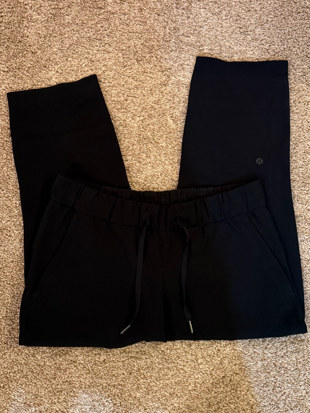 lululemon athletica Black Drawstring Capri pants